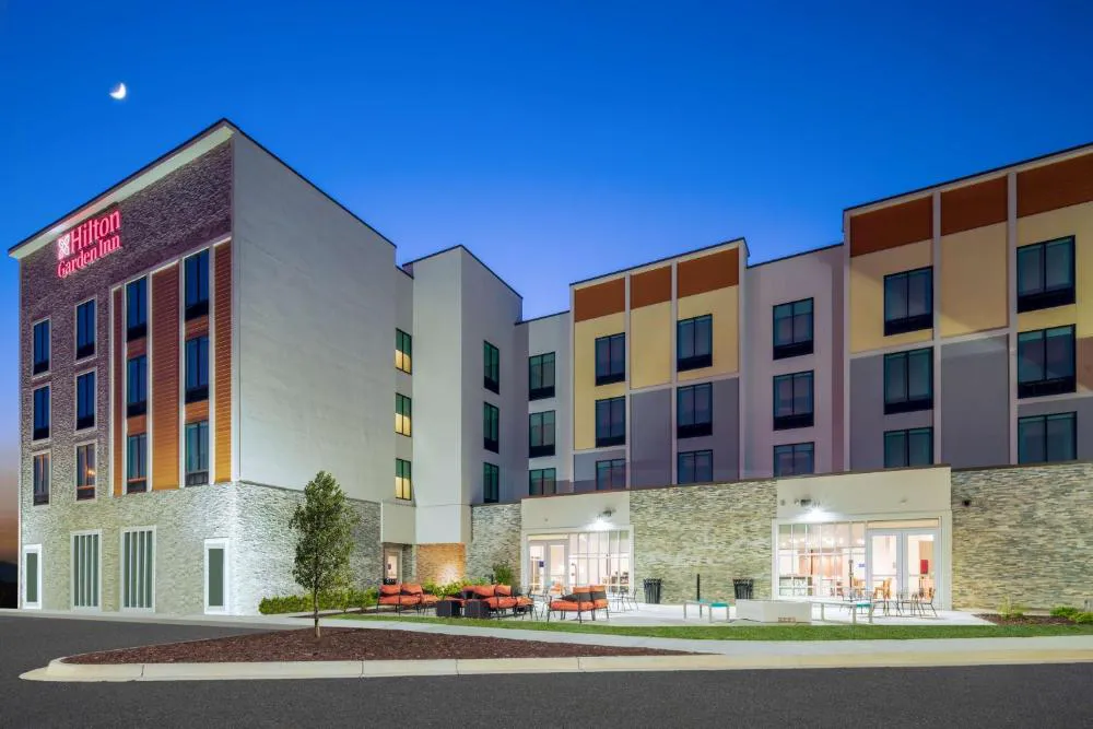 Hilton Garden Inn Brunswick hotel hero