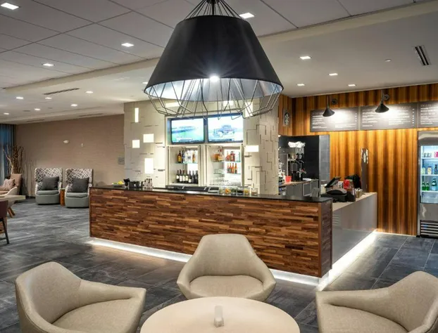 Courtyard by Marriott Charleston-North Charleston hotel detail image 2