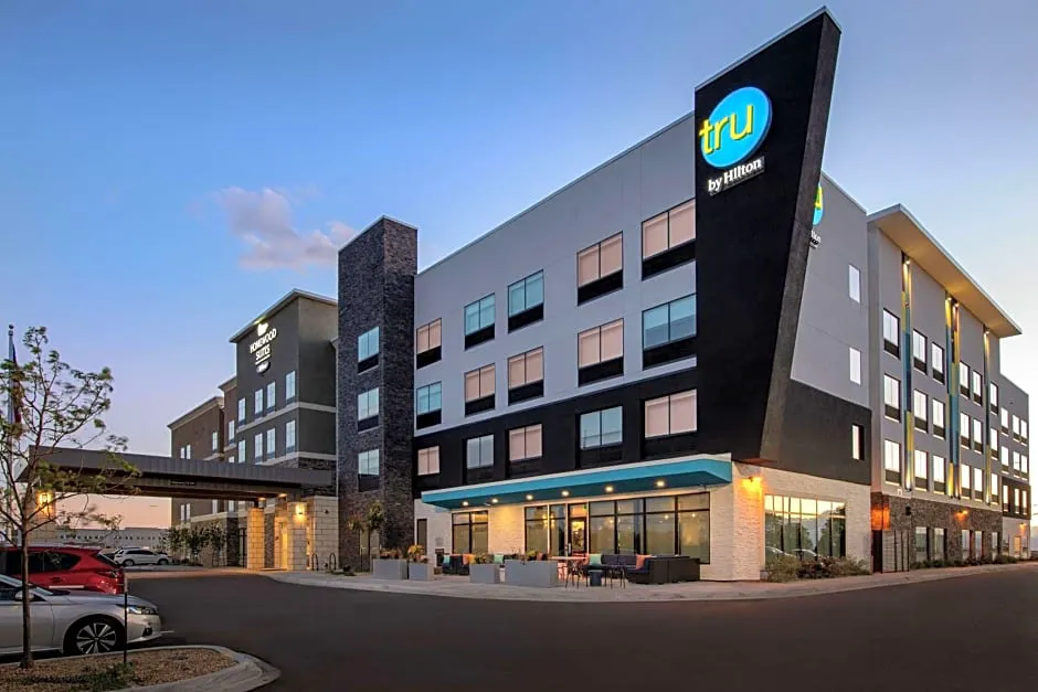 Tru by Hilton Denver Airport Tower Road hotel hero