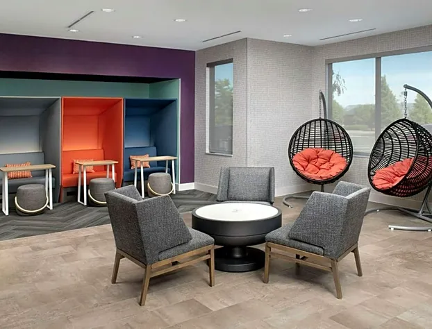 Tru by Hilton Denver Airport Tower Road hotel detail image 3