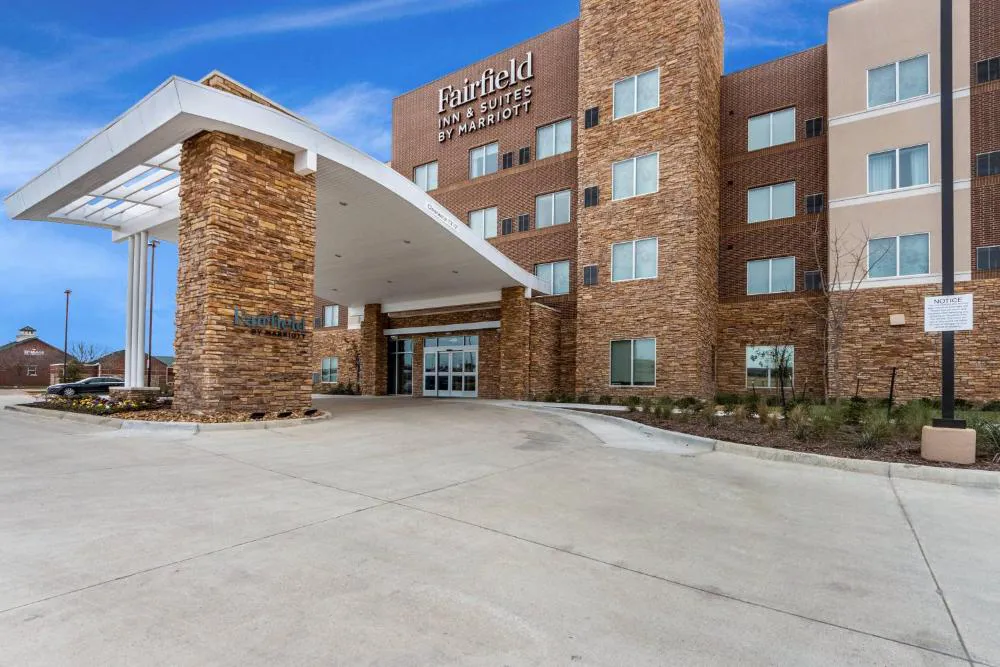 Fairfield Inn & Suites by Marriott Dallas DFW Airport North/Coppell Grapevine hotel hero