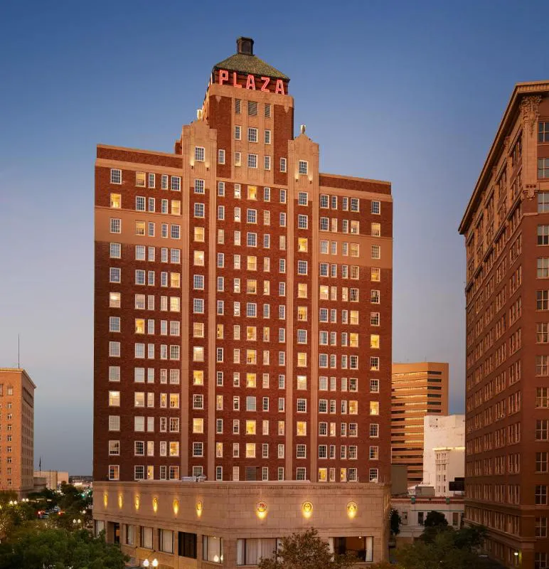 The Plaza Hotel Pioneer Park hotel hero