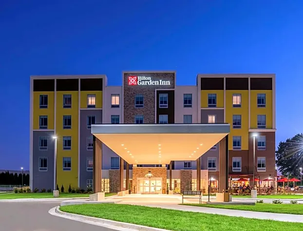 Hilton Garden Inn Kansas City Airport hotel detail image 1