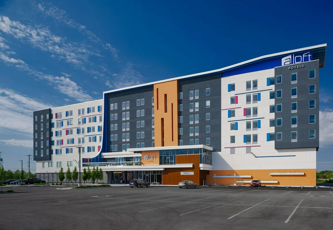 Aloft Columbus University District hotel hero