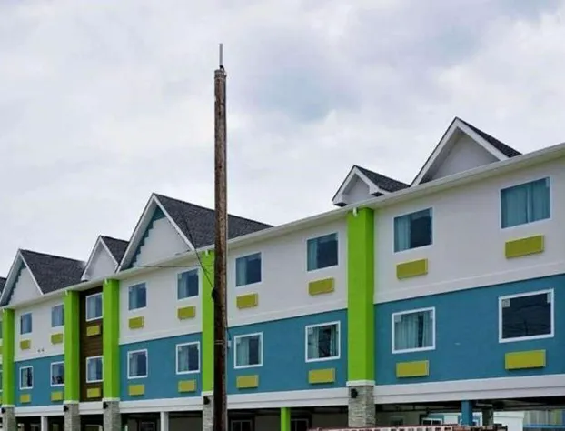 The Waves Hotel, an Ascend Collection Hotel hotel detail image 2