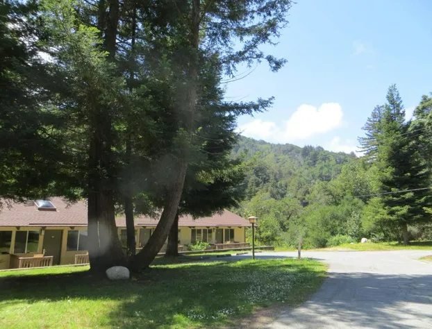 Big Sur Lodge hotel detail image 4