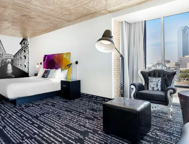 Lorenzo Hotel Dallas, Tapestry Collection by Hilton hotel detail image 1