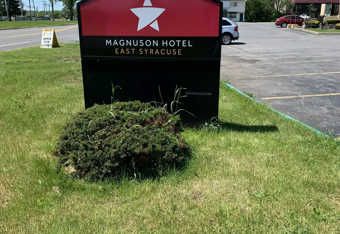 Magnuson Hotel East Syracuse hotel hero