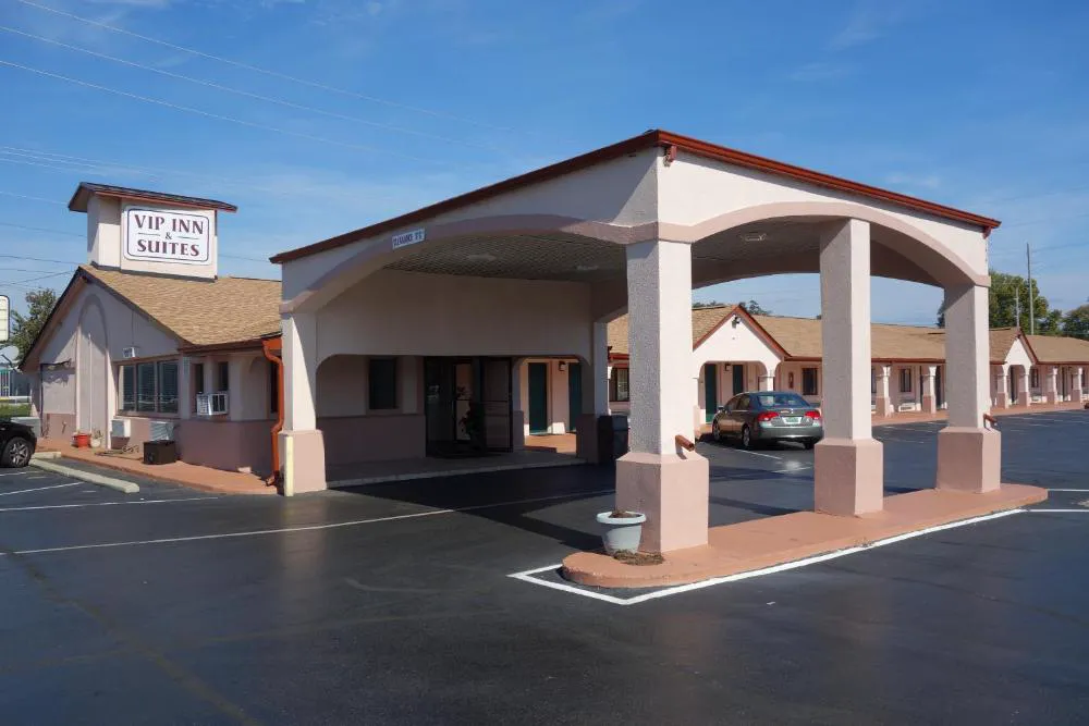 VIP Inn and Suites hotel hero