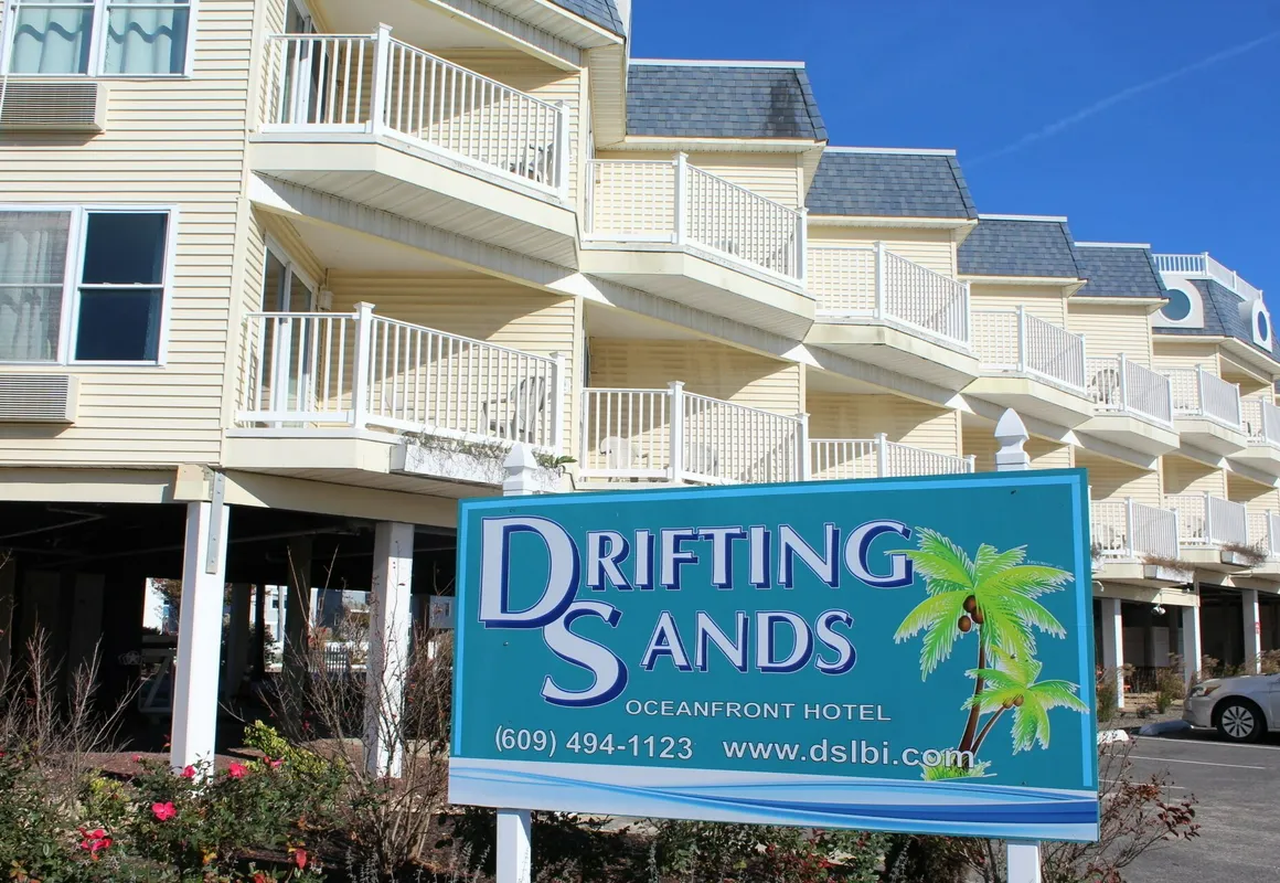 Drifting Sands Oceanfront Hotel hotel hero