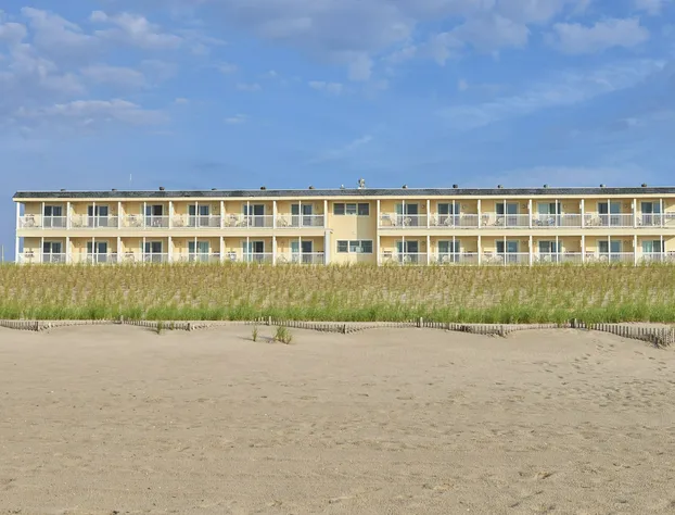Drifting Sands Oceanfront Hotel hotel detail image 1