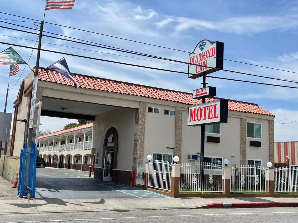 Diamond INN hotel hero