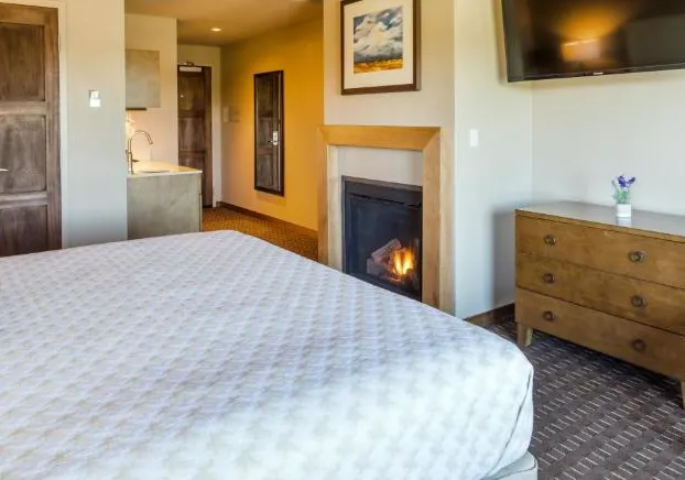 The Lodge at Columbia Point hotel detail image 3