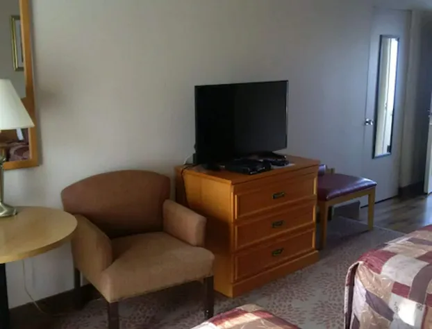 Forest Golf Club and Inn hotel detail image 3