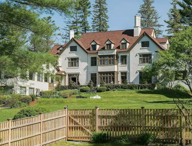 Seven Hills Inn hotel detail image 3