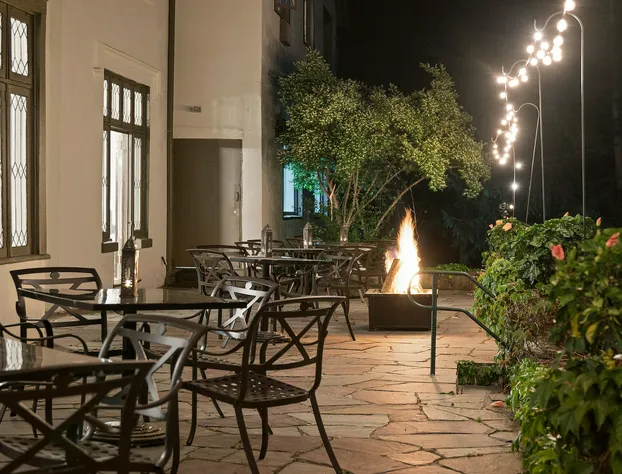 Seven Hills Inn hotel detail image 4