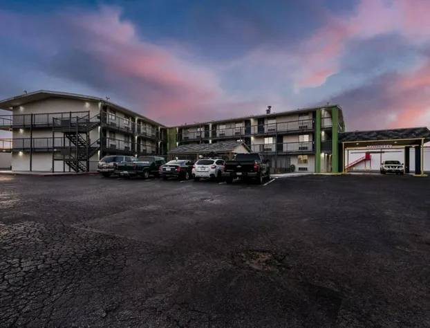 Relax Inn West Amarillo Medical Center hotel detail image 2