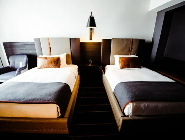 The George, by Valencia Hotel Collection hotel detail image 4