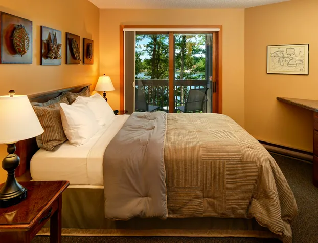 The Pointe Hotel and Suites hotel detail image 4