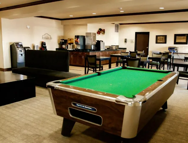 Black Gold Suites Stanley hotel detail image 4