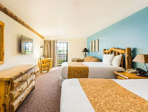 Grand Bear Resort at Starved Rock hotel detail image 4