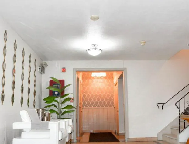 Attleboro Motor Inn hotel detail image 4