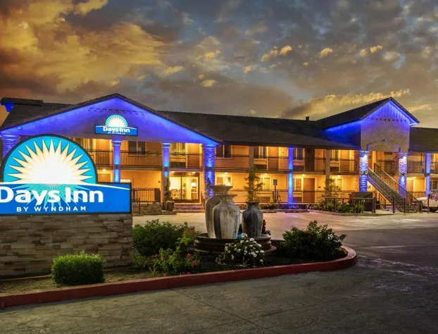 Days Inn by Wyndham Galt/Elk Grove South hotel detail image 1