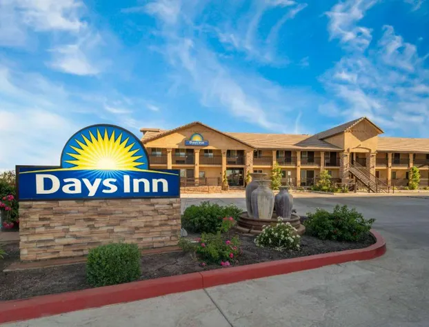 Days Inn by Wyndham Galt/Elk Grove South hotel detail image 1