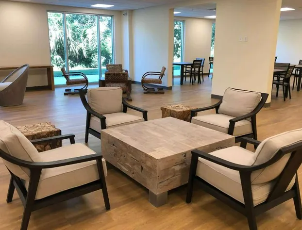 Travelodge by Wyndham Panama City Beach / Beachfront hotel detail image 2