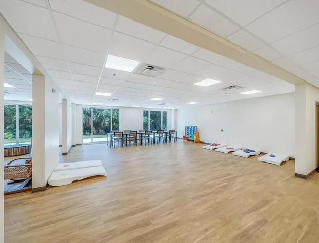 Travelodge by Wyndham Panama City Beach / Beachfront hotel detail image 4