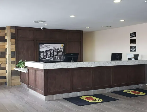 Super 8 by Wyndham Spruce Grove hotel detail image 2