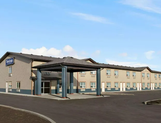 Travelodge by Wyndham Pincher Creek hotel detail image 1