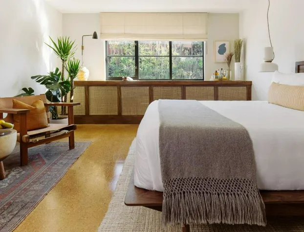 Silver Lake Pool & Inn hotel detail image 4