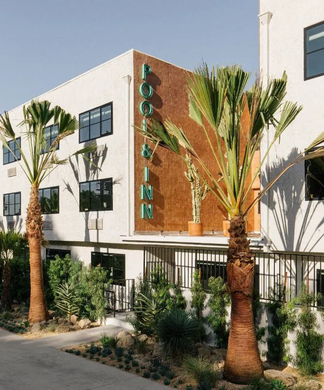 Silver Lake Pool & Inn hotel hero