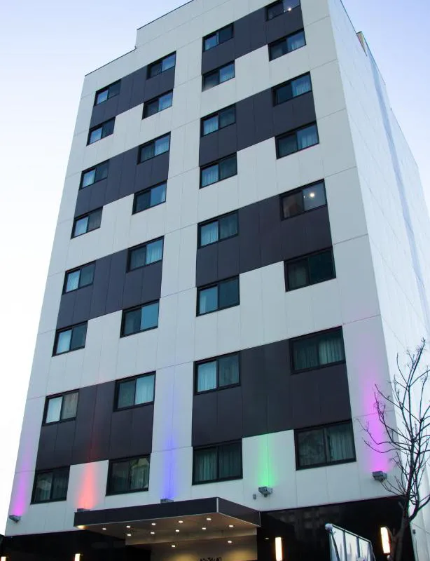 Lic Plaza Hotel hotel hero