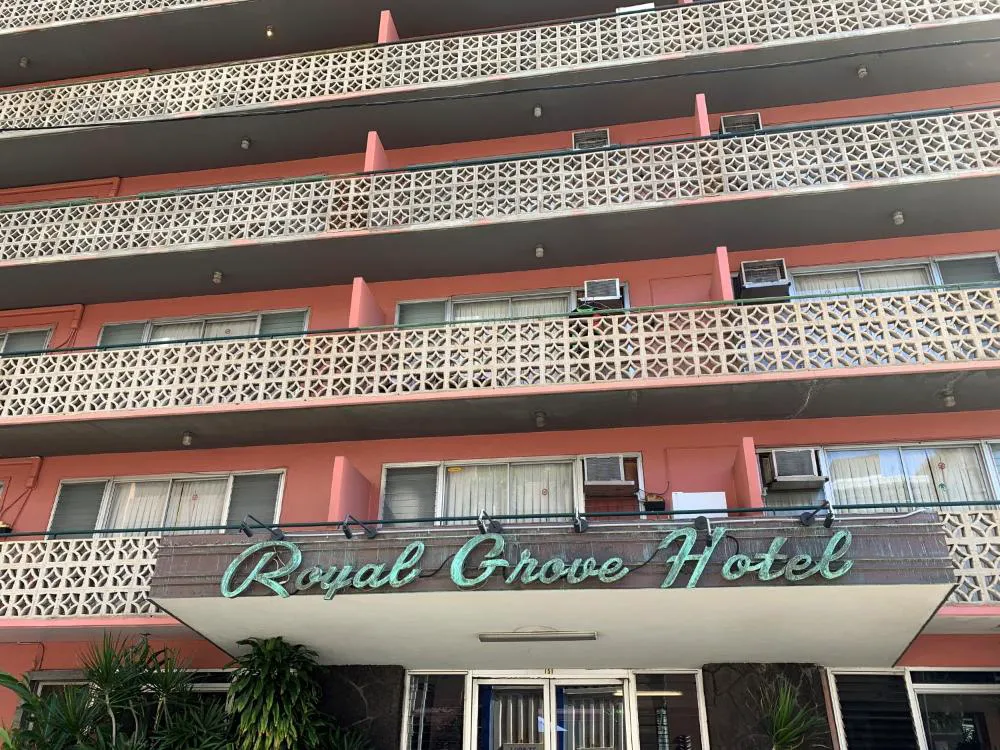 Royal Grove Waikiki hotel hero