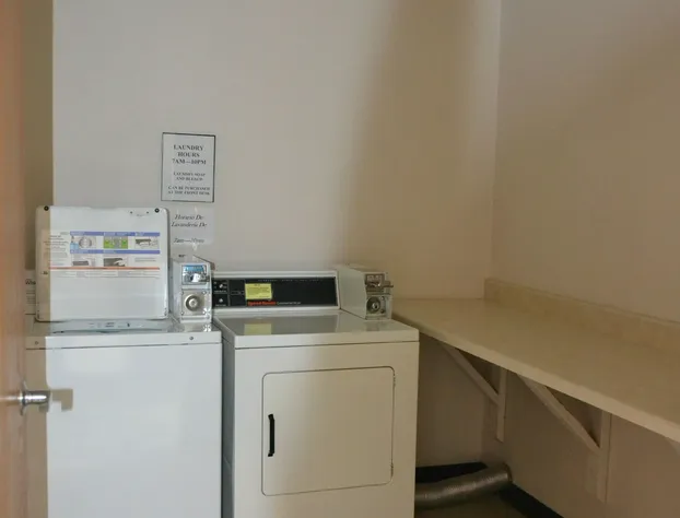 Carrington Inn & Suites hotel detail image 3