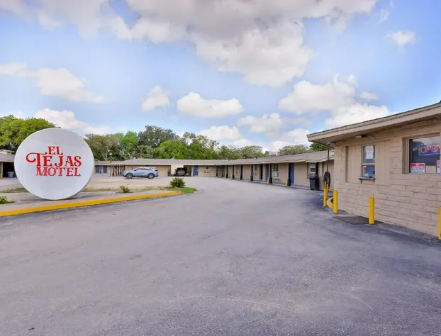 El Tejas Motel hotel detail image 1