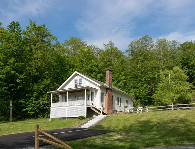 Lake Bomoseen Lodge hotel detail image 1