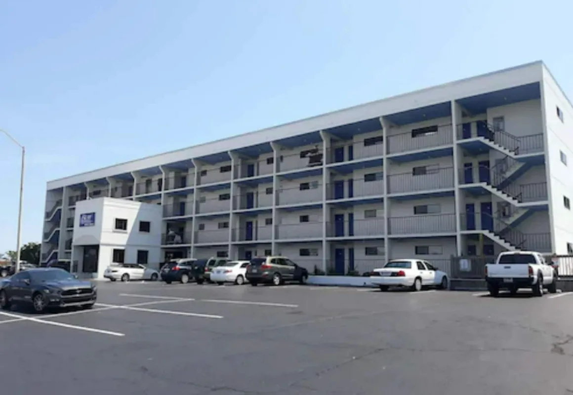 Surf Suites hotel hero