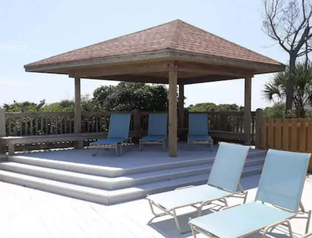 Surf Suites hotel detail image 3