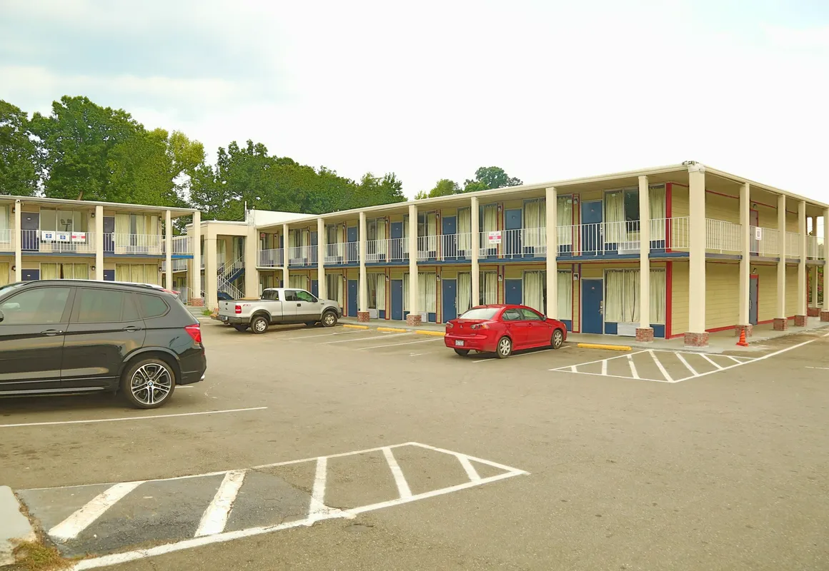 Economy Inn - Charlotte hotel hero