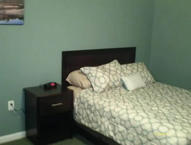 Pine Tree Inn hotel detail image 4