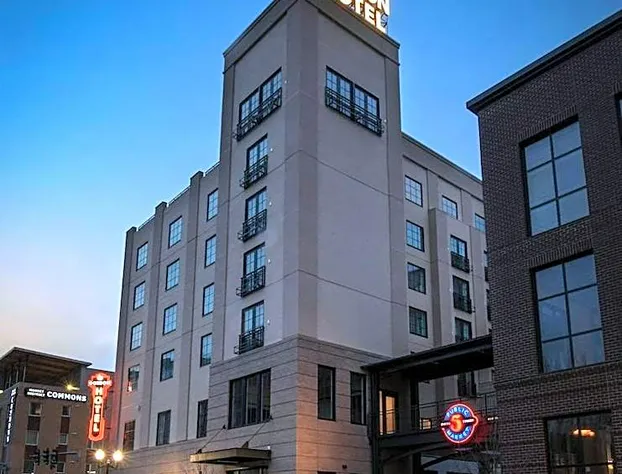 The Gordon Hotel hotel detail image 1