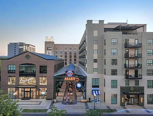 The Gordon Hotel hotel detail image 2