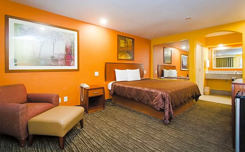 Express Inn Gulf Bank hotel hero