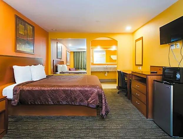 Express Inn Gulf Bank hotel detail image 2