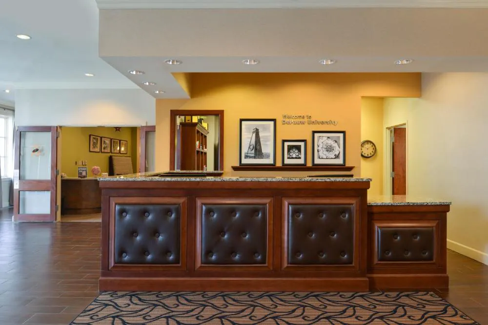 Inn at DePauw hotel hero