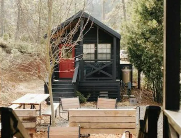 AutoCamp Yosemite hotel detail image 1