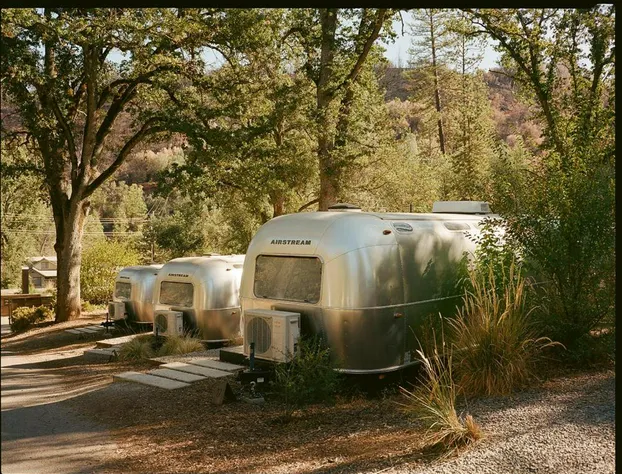 AutoCamp Yosemite hotel detail image 3
